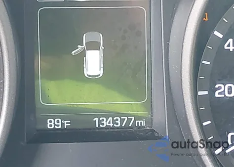 2017 Hyundai Santa Fe Sport 2.4L z USA, uszkodzony, nr VIN 5XYZUDLB3HG385074